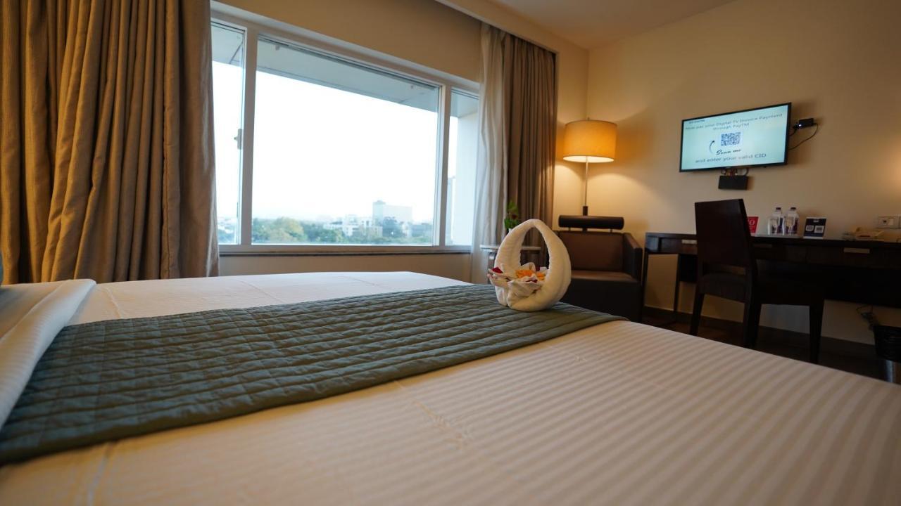 St Laurn Koregaon Park Pune Ngoại thất bức ảnh