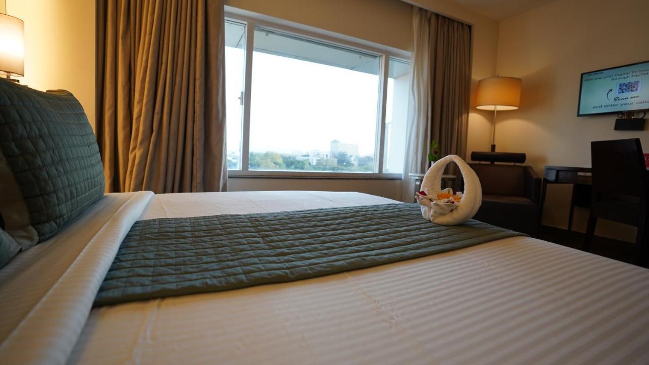 St Laurn Koregaon Park Pune Ngoại thất bức ảnh