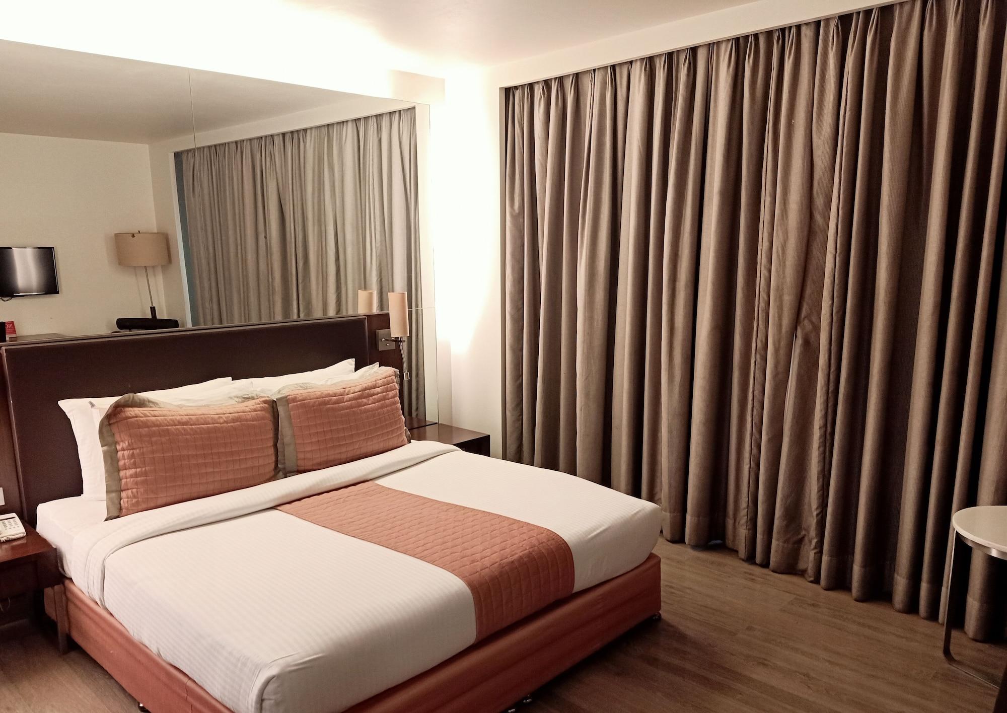St Laurn Koregaon Park Pune Ngoại thất bức ảnh