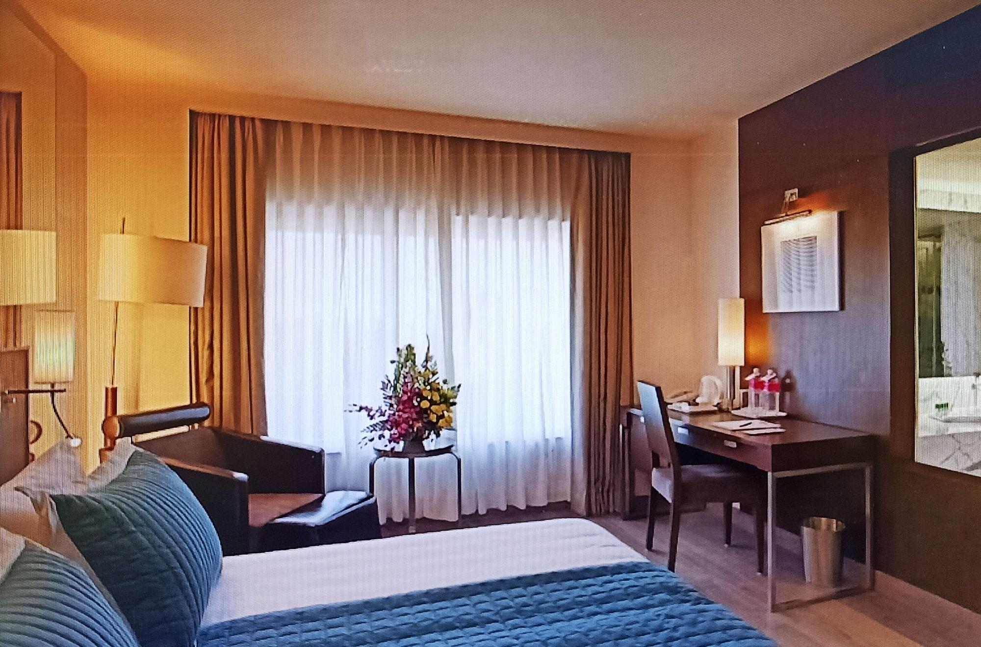 St Laurn Koregaon Park Pune Ngoại thất bức ảnh