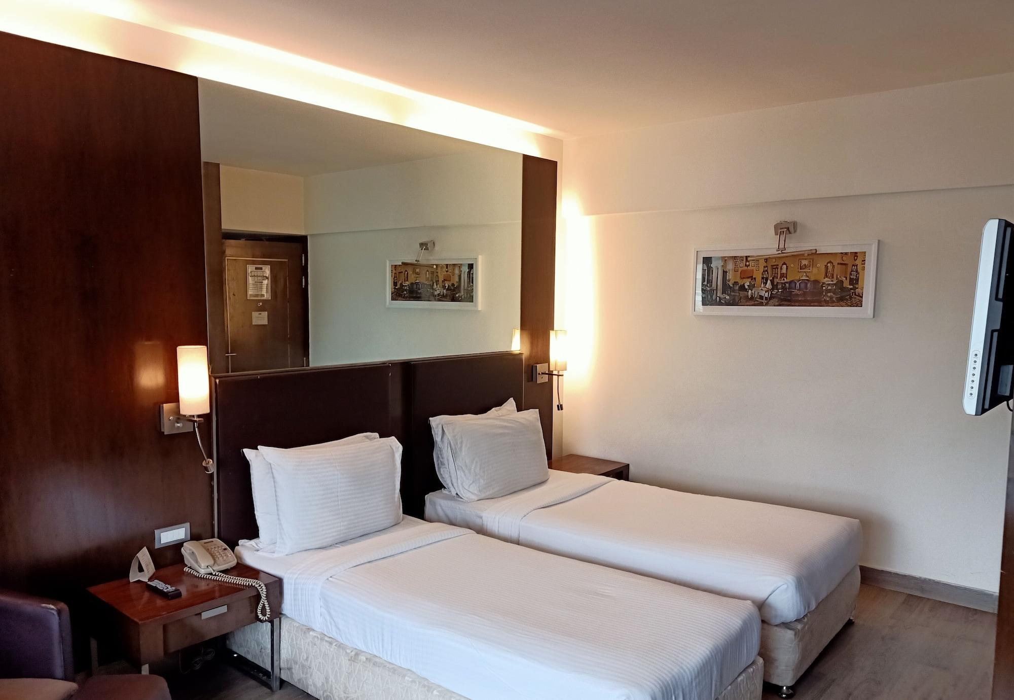 St Laurn Koregaon Park Pune Ngoại thất bức ảnh