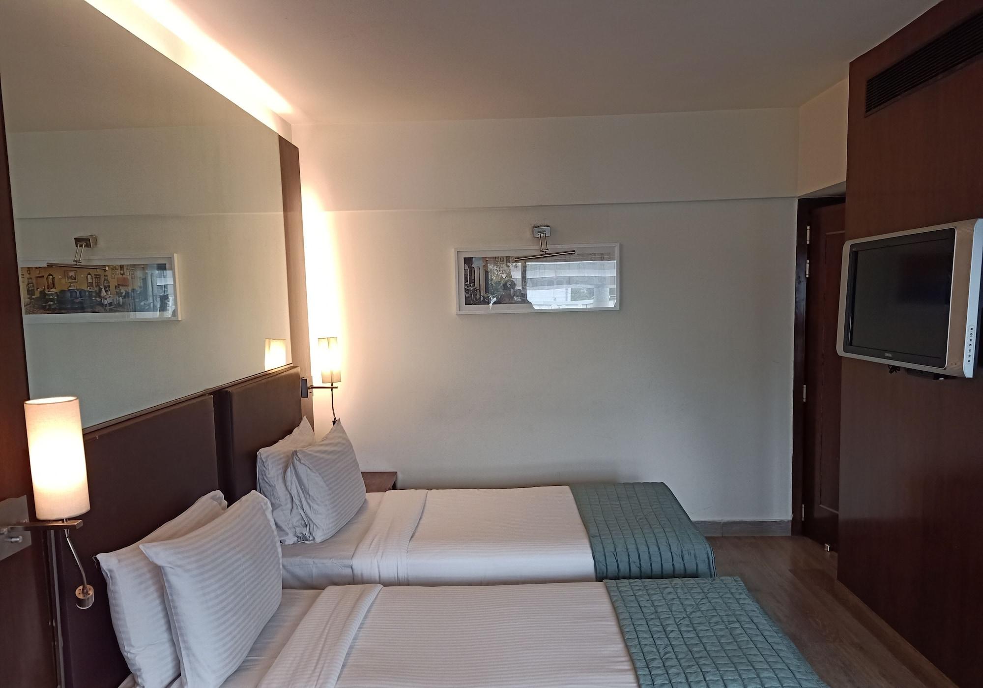 St Laurn Koregaon Park Pune Ngoại thất bức ảnh